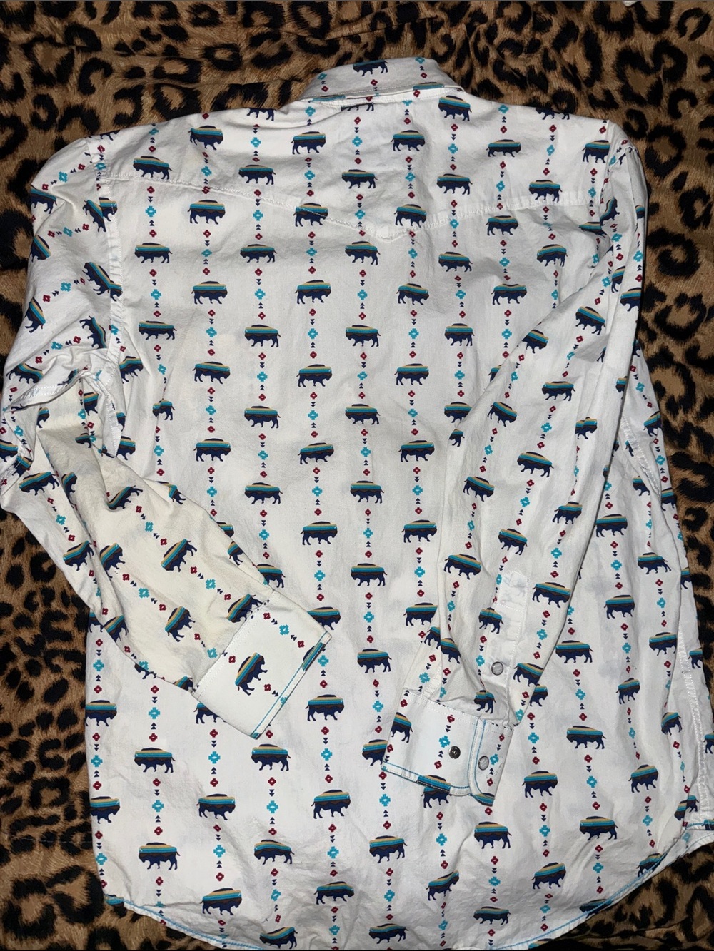 Men's White Buffalo Print Button-Down Shirt - Picture 4 of 4